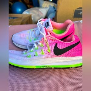 Nike Zoom Pegasus 33 size 8.5 Pink/White